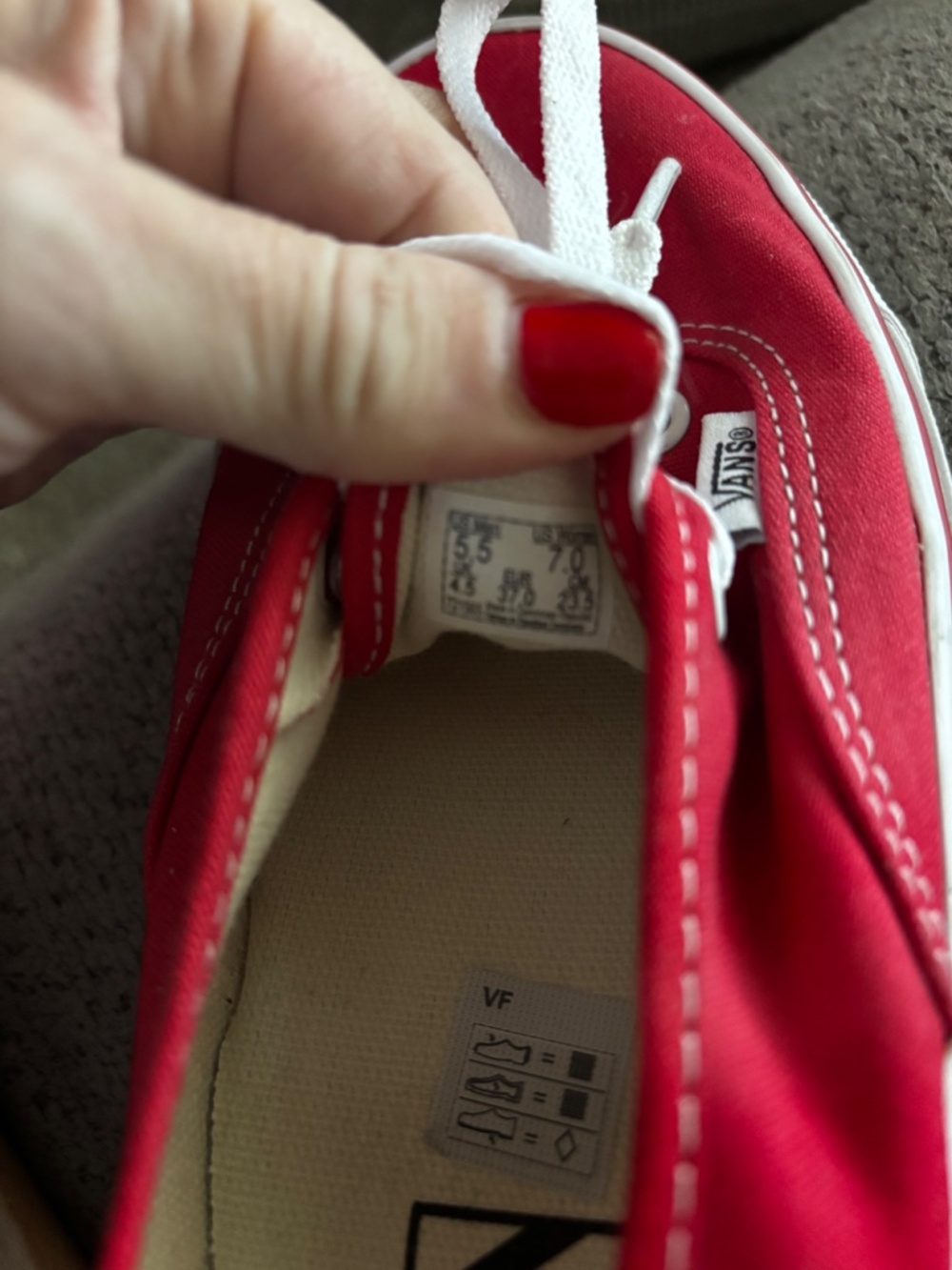 Vans - Picture 3 of 3